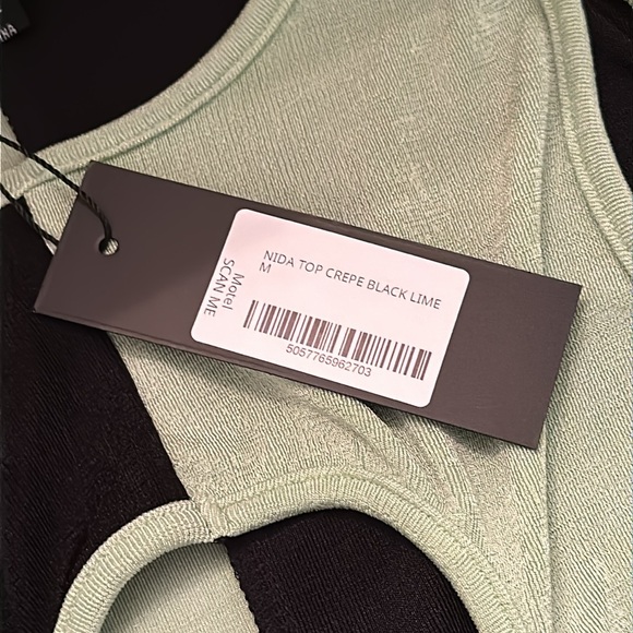 MOTEL - NIDA TOP CREPE BLACK LIME - Sz M - NWT - Picture 2 of 2
